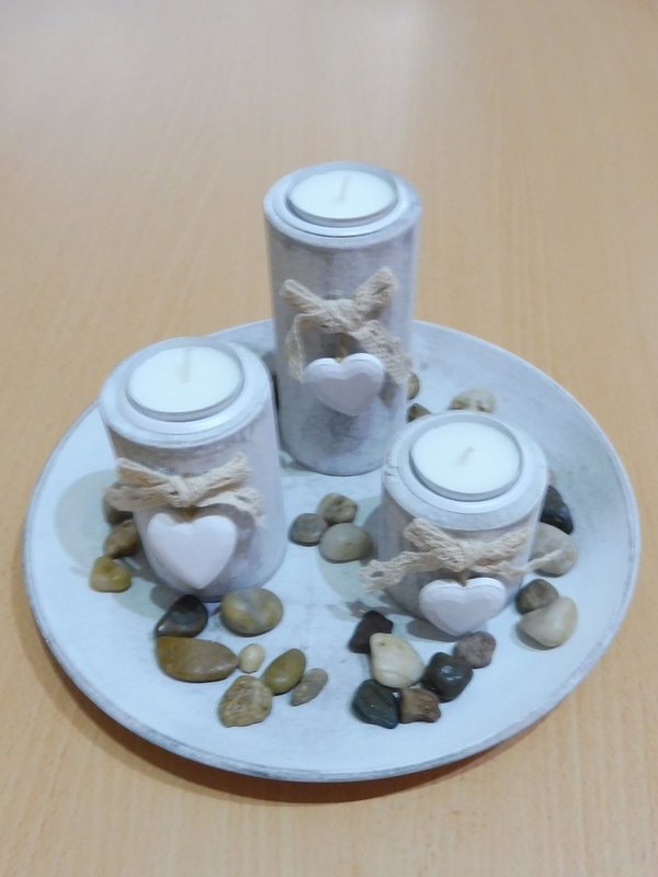 Teelichthalter rund 3er Set mit Dekosteinen, Herzanhänger Weiß aus Holz